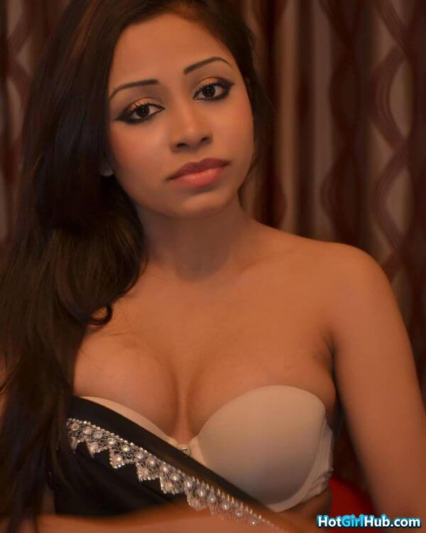 Lovely Indian Big Boobs Ladies 7