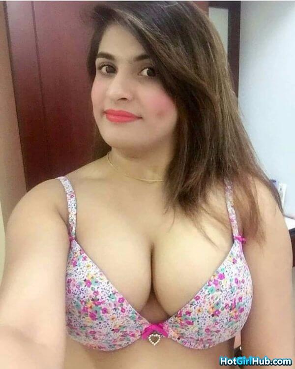 Sexy Indian Girls With Big Tits 14