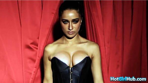 Shraddha Kapoor Hot Photos Bollywood Actresses Sexy Photos 20