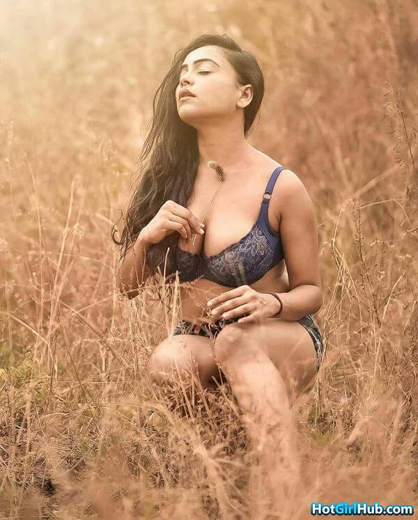 Hot Indian Babes With Big Boobs 5