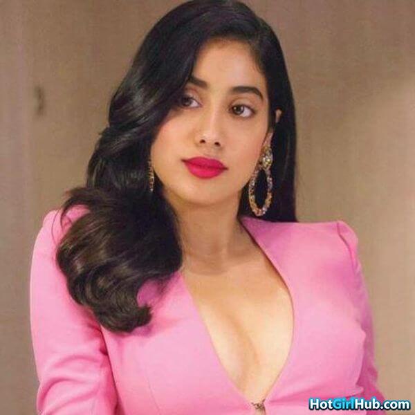 Janhvi Kapoor Hot Photos Bollywood Actresses Sexy Photos 12