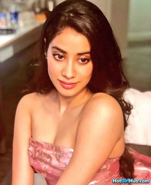 Janhvi Kapoor Hot Photos Bollywood Actresses Sexy Photos 14