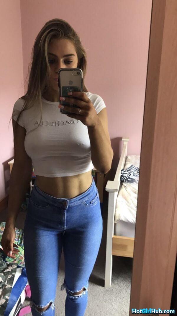 Sexy Girls in Jeans 15