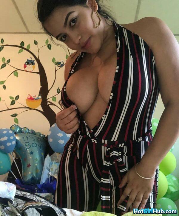 Super Hot Indian Desi Girl With Big Tits 11