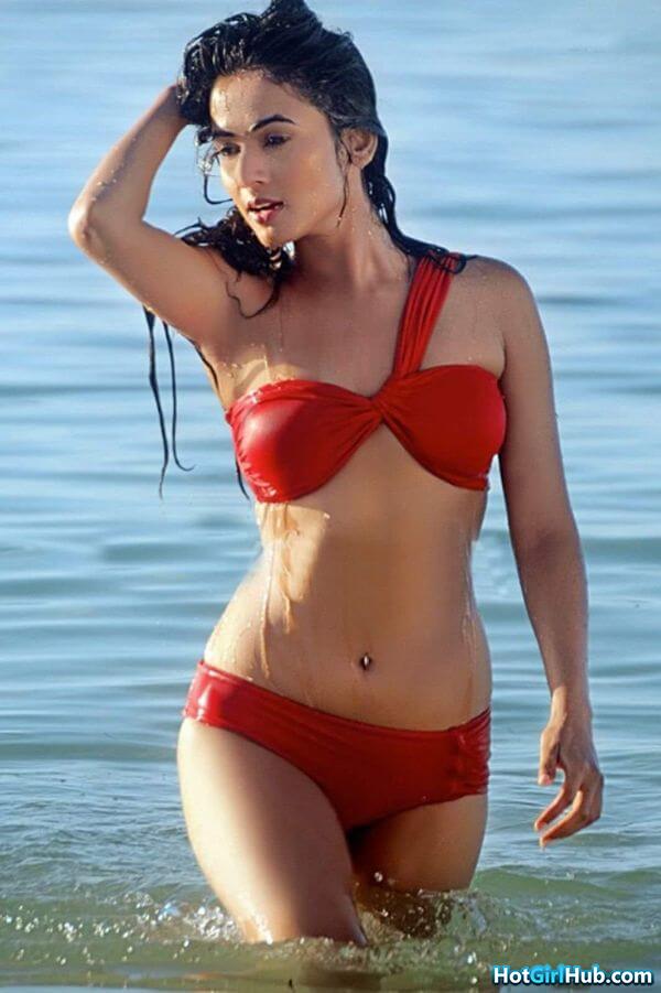 Sonal Chauhan Hot Photos Telugu Actresses Sexy Photos 7
