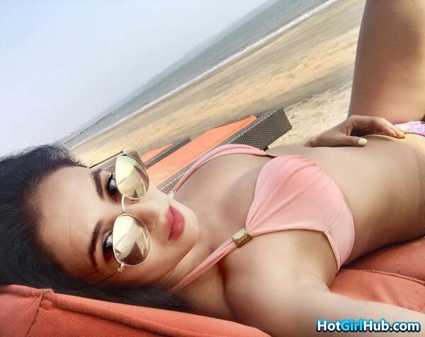 Sonal Chauhan Hot Photos Telugu Actresses Sexy Photos 9