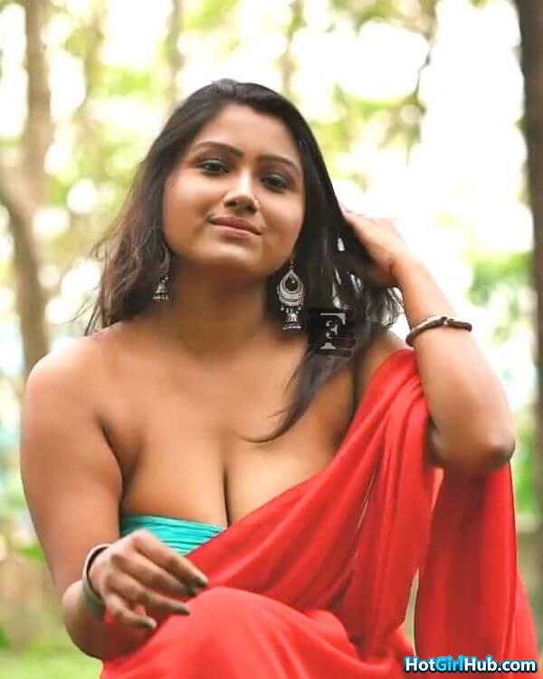 Young Indian Girl with Big Tits 2