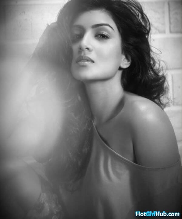 Pallavi Sharda Hot Photos Bollywood Actress Sexy Photos 8