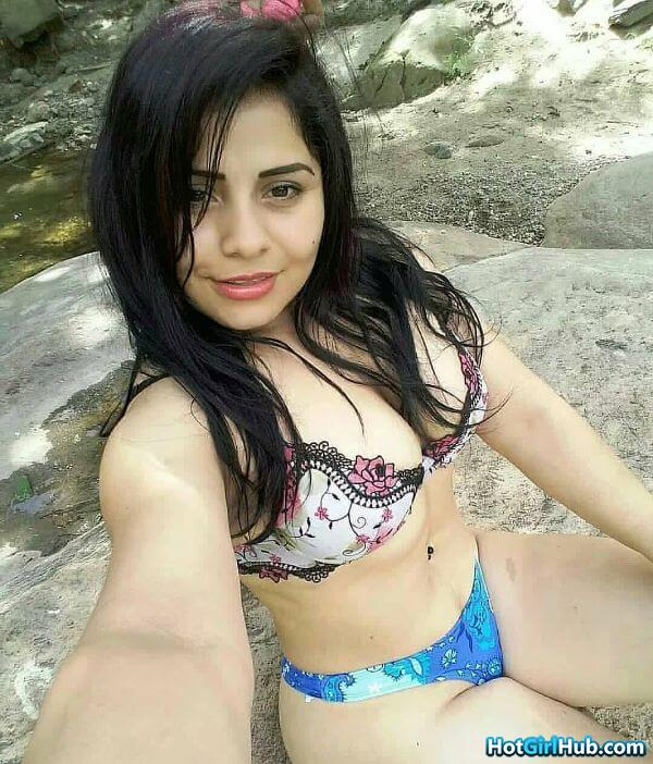 sexy desi indian girls deep cleavage 5