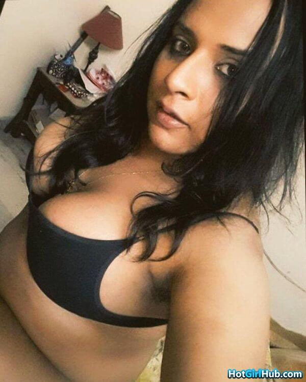 sexy indian girls showing her big tits 4