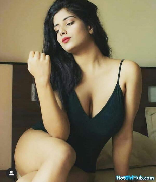 hot indian girls showing big boobs 15
