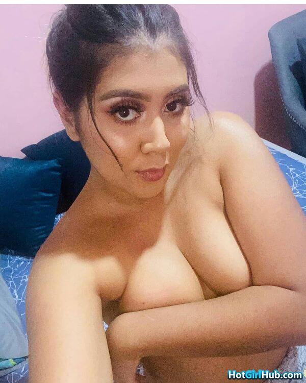 sexy Indian teen Girls showing big boobs 7