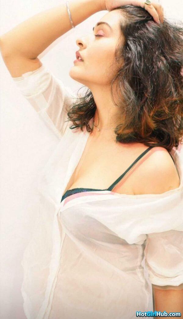 Payal Rajput Hot Photos Punjabi Actress Sexy Pics 13