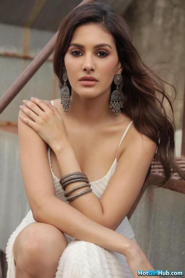 Hot Amyra Dastur Sexy Bollywood Actresses Pics 10