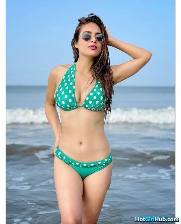Sexy Neha Malik Hot Indian Actress Pics 3