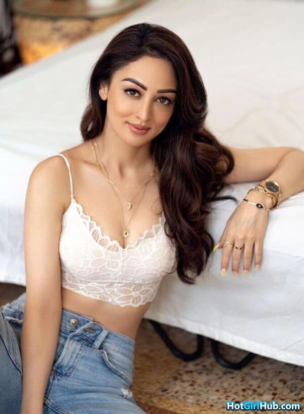 Sexy Sandeepa Dhar Hot Bollywood Actress Pics 8