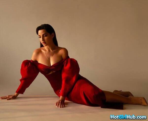 Sexy Nora Fatehi Hot Indian Actress Pics 15