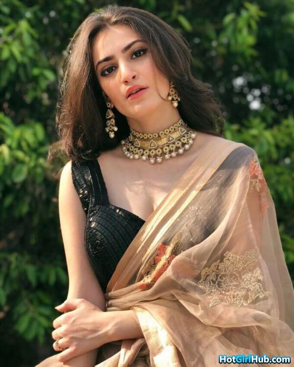 Sexy Shivaleeka Oberoi ​hot Indian Actress Pics 14