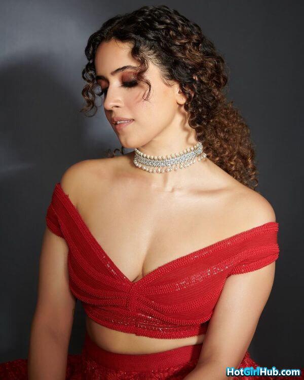 Sexy Sanya Malhotra ​hot Bollywood Actress Pics 13