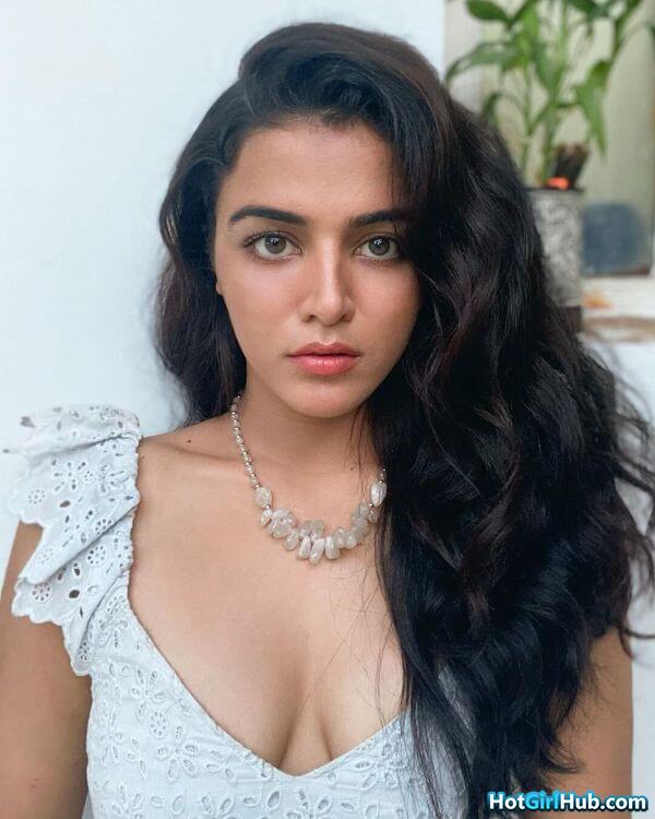 Sexy Wamiqa Gabbi ​hot Punjabi Actress Pics 9