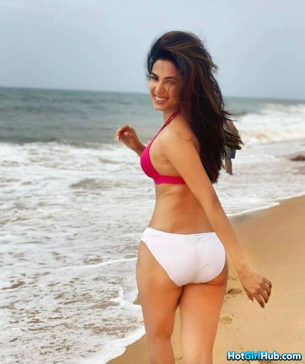 Sexy Sonal Chauhan ​hot Indian Actress Pics 10