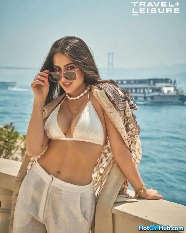 Sexy Sara Ali Khan ​hot Bollywood Actress Pics 13