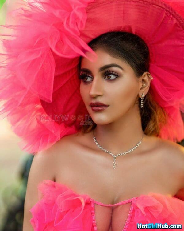Sexy Yashika Aannand ​hot Tamil Actress Pics 4