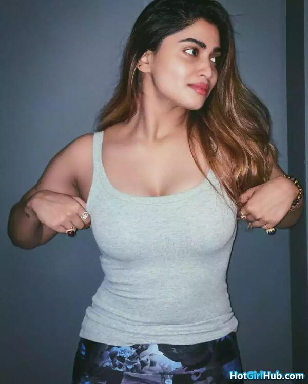 Hot Shivani Narayanan Big Boobs Instagram Models 2