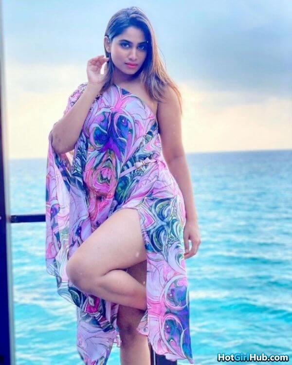 Hot Shivani Narayanan Big Boobs Instagram Models 9