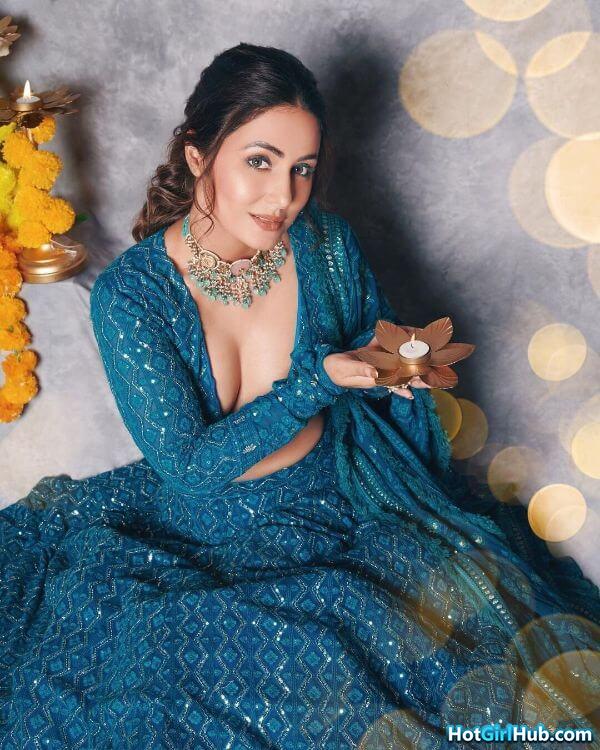 Hot Hindi Television Actress Hina Khan Big Boobs 7