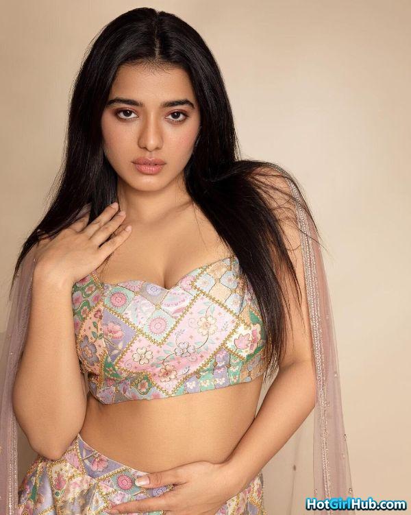 Hot Telugu Films Actress Ketika Sharma Big Boobs 13