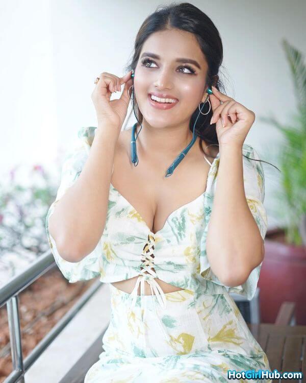 Hot Nidhhi Agerwal Big Boobs Instagram Models 4