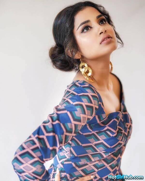 Hot Telugu Actress Anupama Parameswaran Big Boobs 2