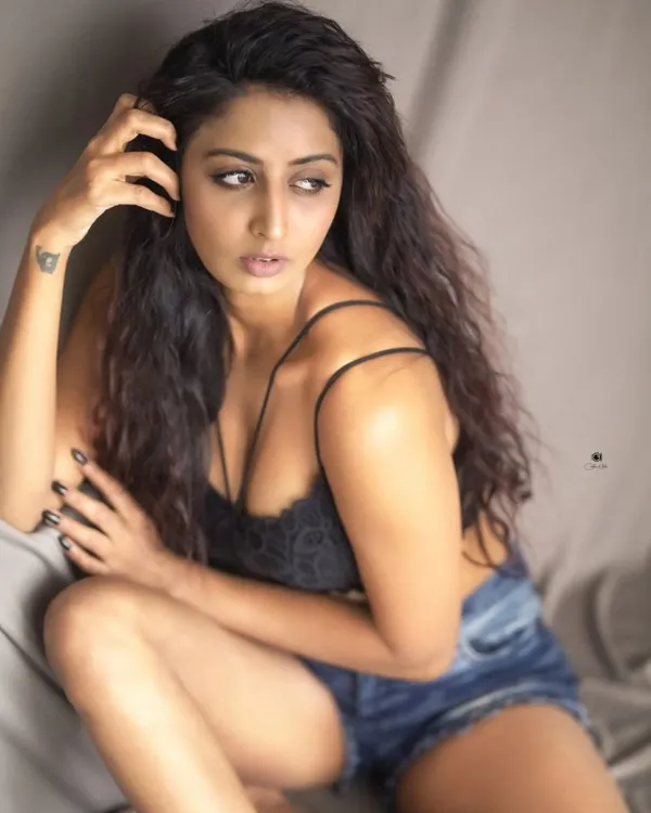 Hot Shubha Raksha Big Boobs Instagram Models 9