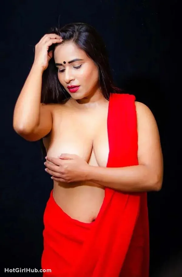 Sexy Indian Girls With Curvy Body 2