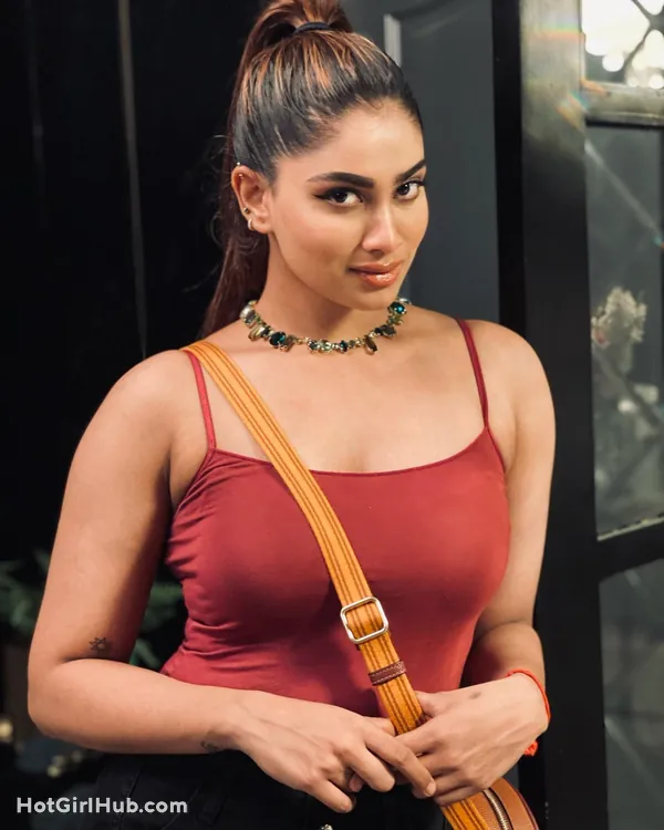 Hot Shivani Narayanan Big Boobs Instagram Model 12