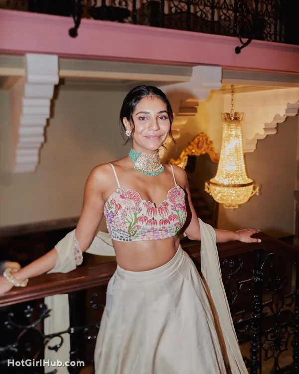 Hot Radhika Seth Big Boobs Instagram Model 12
