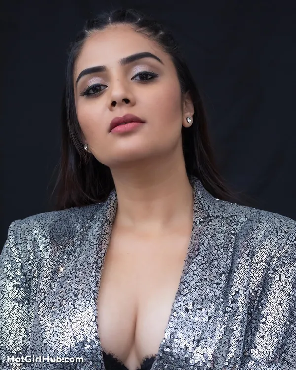 Hot Telugu Actress Sreemukhi Big Boobs 15