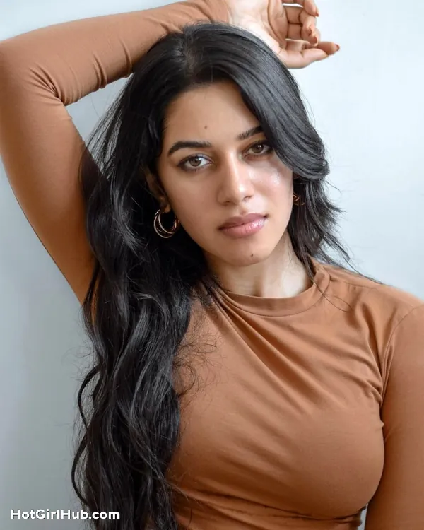 Hot Tamil Actress Mirnalini Ravi Big Boobs (13)