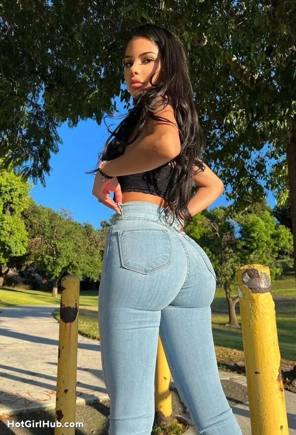 Sexy Big Booty Girls in Jeans (13)