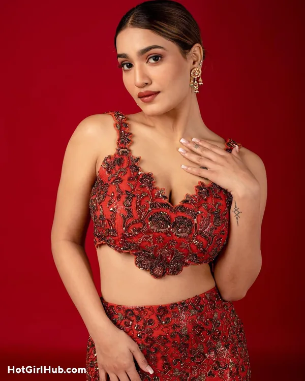 Hot Malayalam Films Actress Saniya Iyappan Big Boobs (12)
