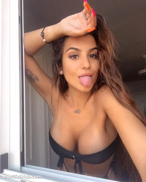 Cute Girls With Big Boobs Tongues Out (12)