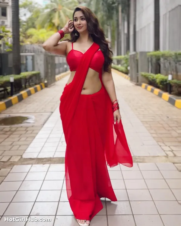 Hot Indian Actress Esshanya S Maheshwari Big Boobs (3)