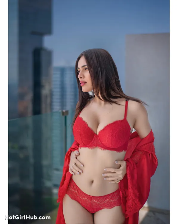 Hot Neha Malik Big Boobs Instagram Model (10)