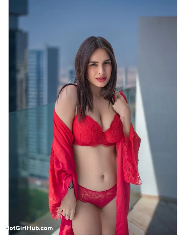 Hot Neha Malik Big Boobs Instagram Model (11)