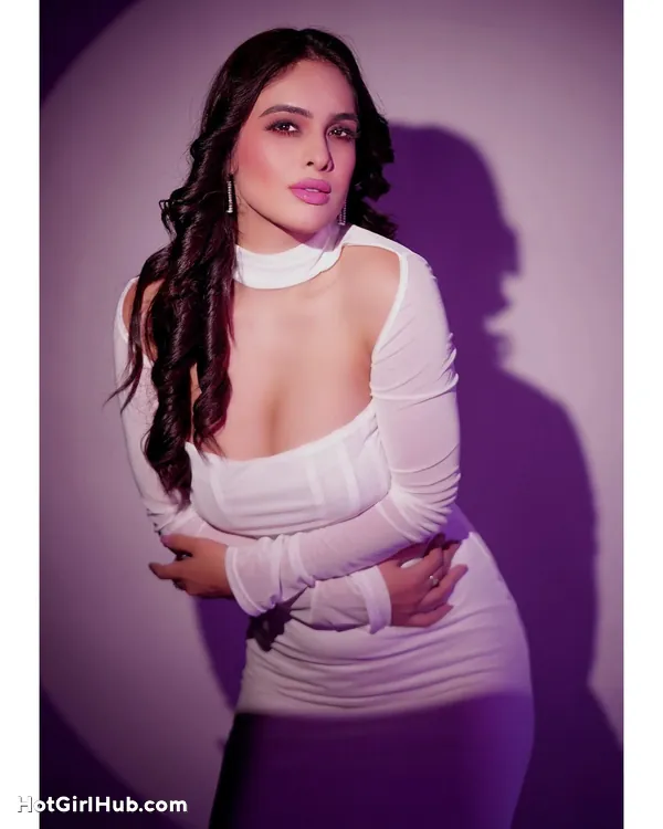 Hot Neha Malik Big Boobs Instagram Model (13)