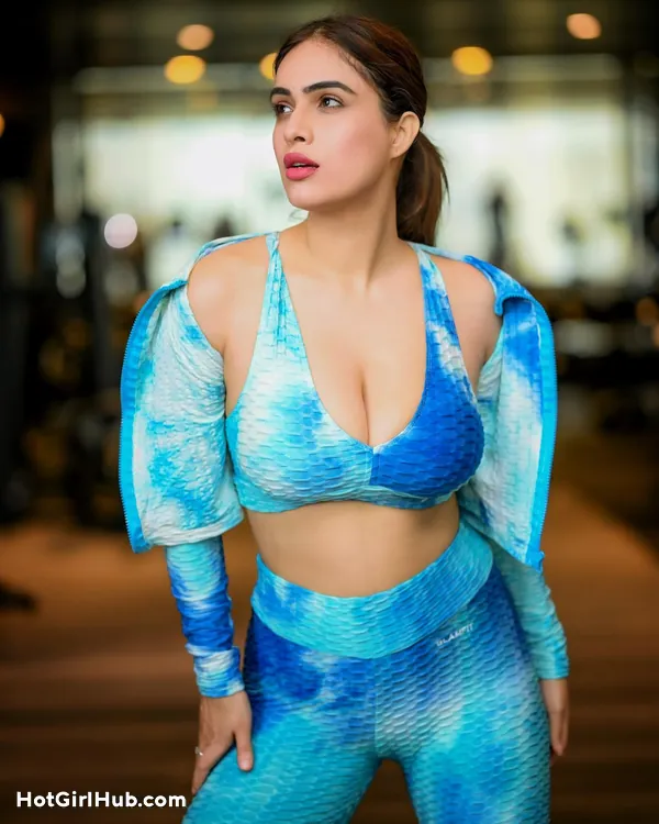 Hot Neha Malik Big Boobs Instagram Model (2)