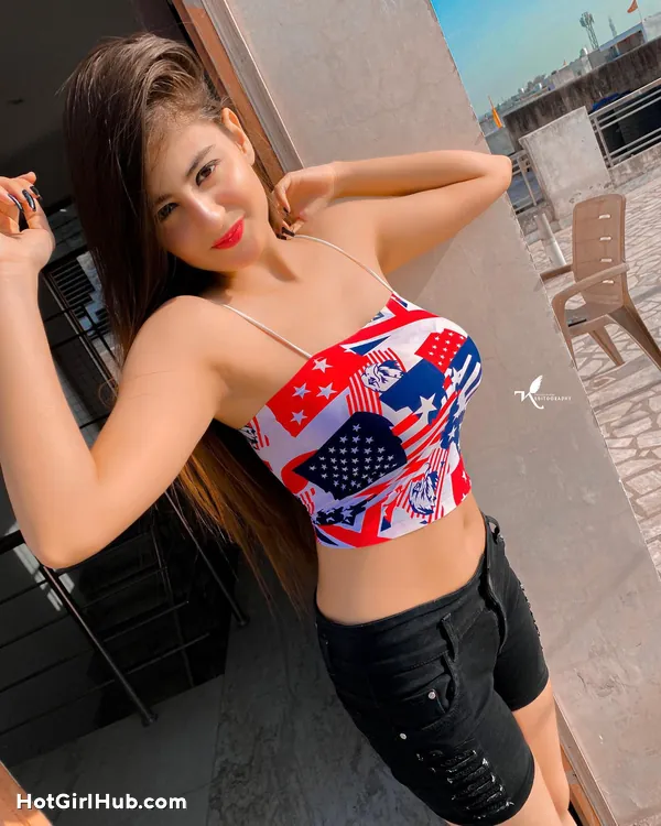 Hot Priya Maggo Big Boobs Instagram Model (9)