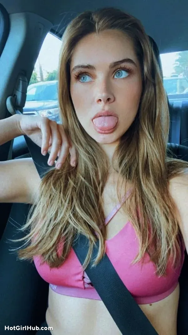 Sexy Girls With Strap Boob Car Selfie (6)