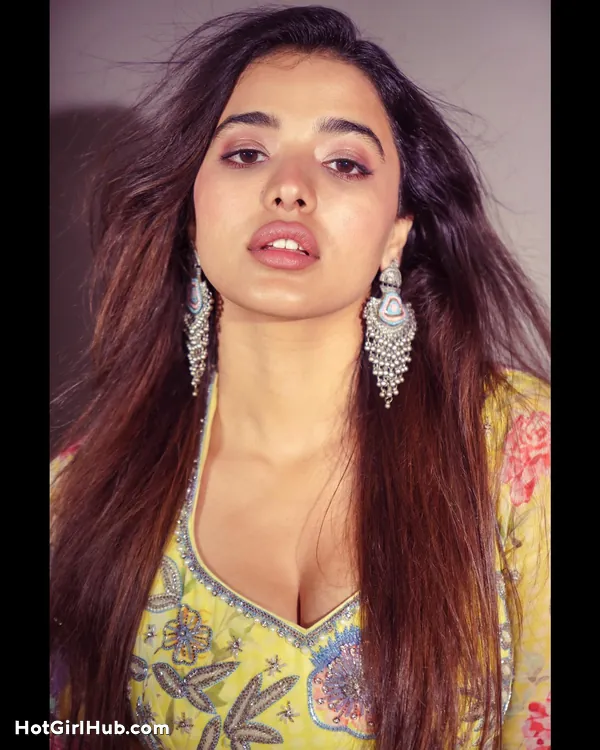 Hot Ketika Sharma Big Boobs Instagram Model (12)